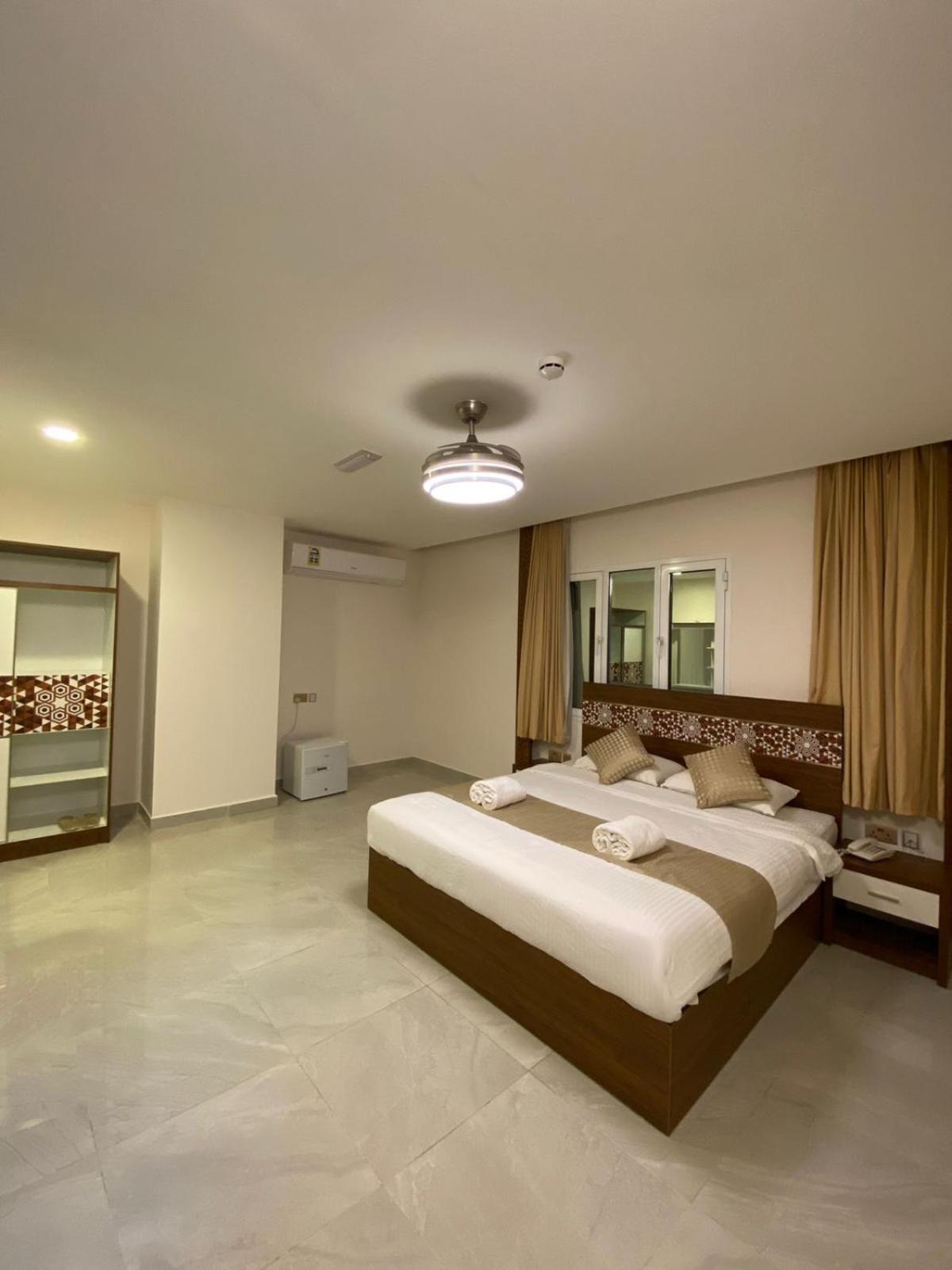 Hotel Sapphire Club
